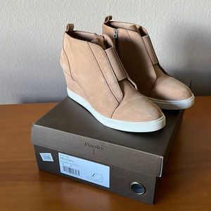 LINEA PAOLO Felicia-L Wedge Sneaker - Size 8M